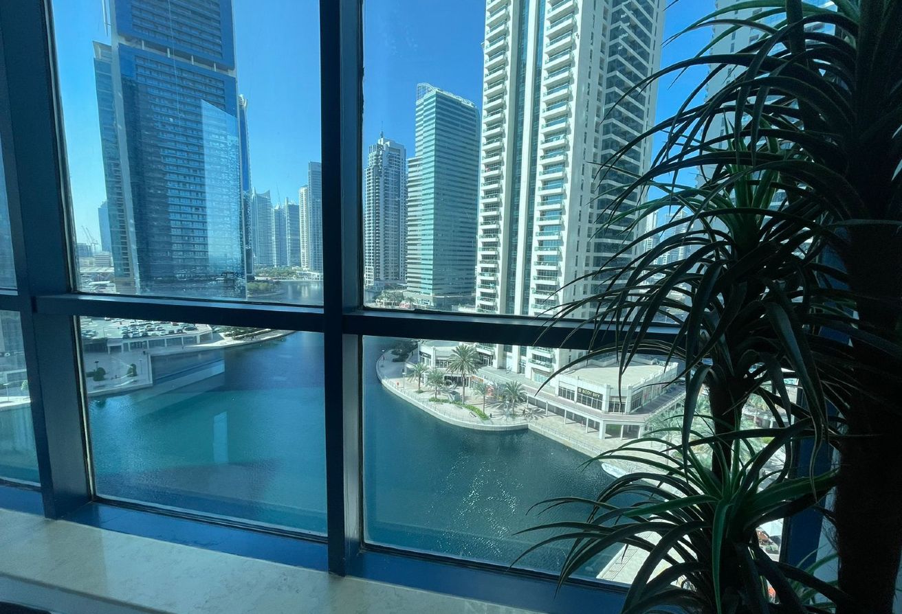 Studio office space in Jumeirah Bay X2, Jumeirah Lake Towers: 18