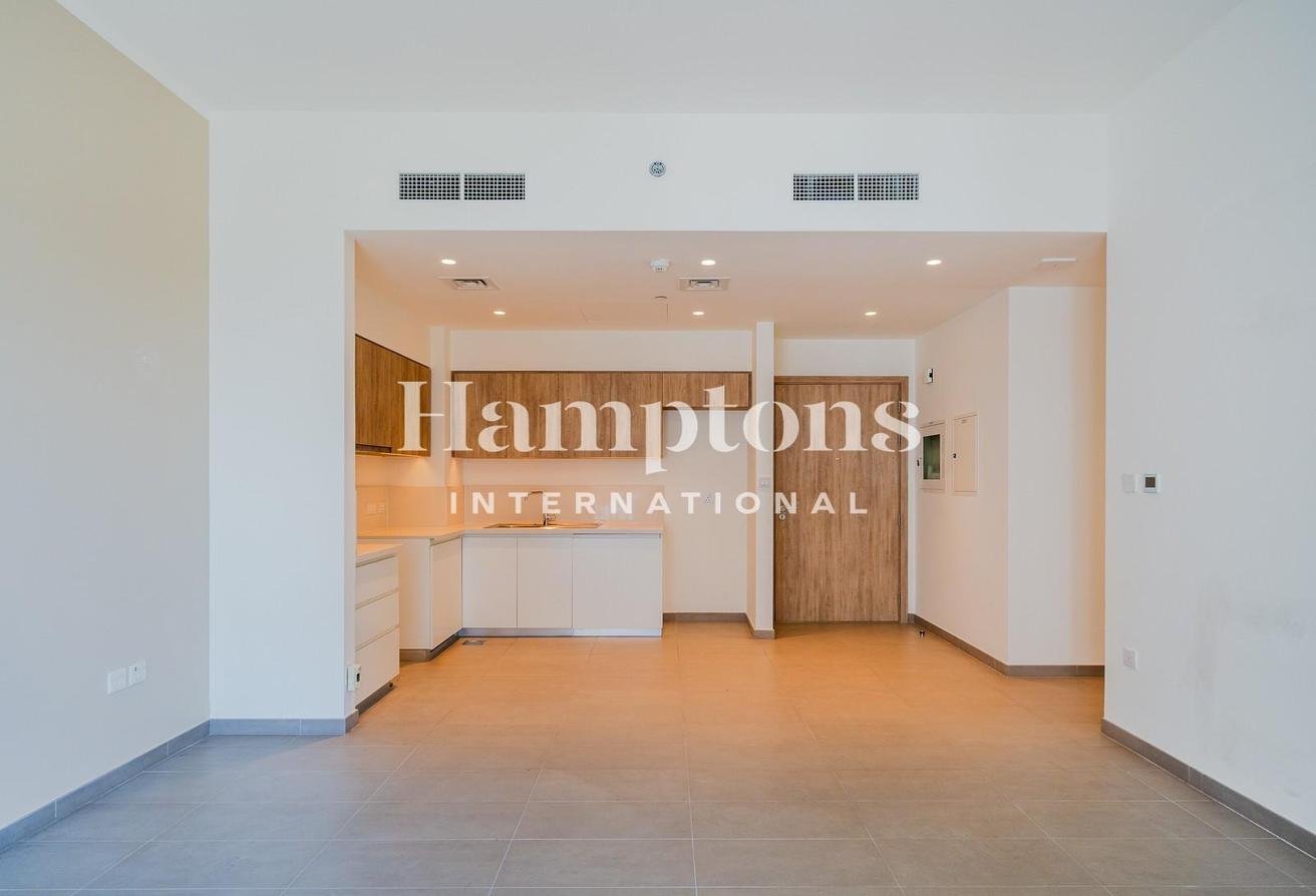 Vacant | Community View | Prime Location photo 4