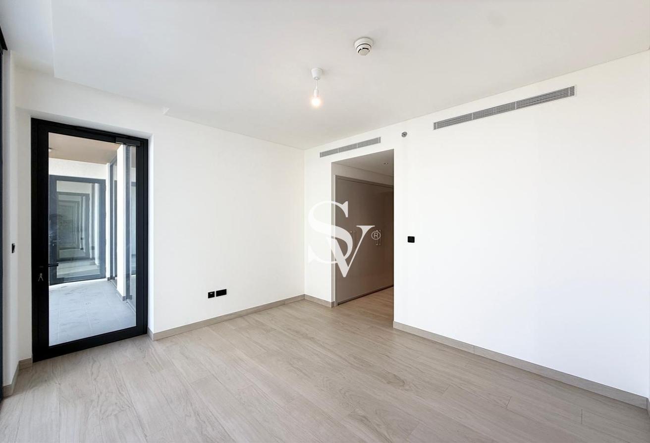 Spacious 2-Bedroom + Maid’s Room | Prime Location photo 14