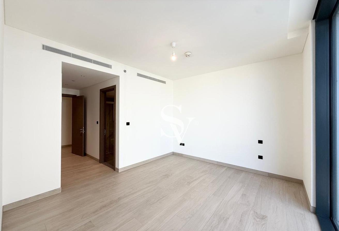 Spacious 2-Bedroom + Maid’s Room | Prime Location photo 18