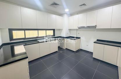 Townhouse - 3 - 4 for rent in Trinity - Damac Hills - Dubai