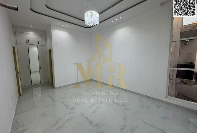 60161420 - Property Image 3