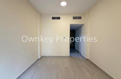 Apartment - Studio - 1 Bathroom for rent in Al Karama Sqaure - Al Karama - Dubai Apartment - Studio - 1 Bathroom for rent in Al Karama Sqaure - Al Karama - Dubai