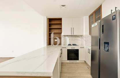 Apartment - 2 Bedrooms - 3 Bathrooms for rent in Holland Gardens - Town Square - Dubai