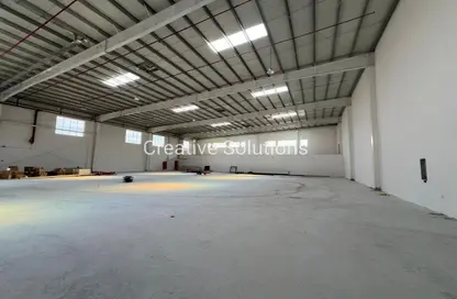 مستودع - استوديو - 1 حمام للايجار في أم درع - أم القيوين