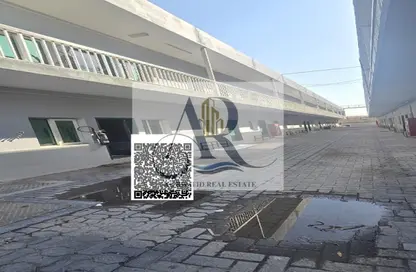 سكن عمال - استوديو - 8 حمامات للايجار في المنطقة الصناعية 15 - المنطقة الصناعية بالشارقة - الشارقة