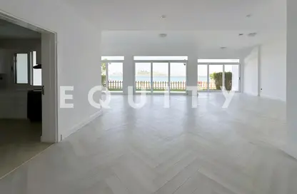 Villa - 5 Bedrooms - 6 Bathrooms for rent in Palma Residences - Palm Jumeirah - Dubai