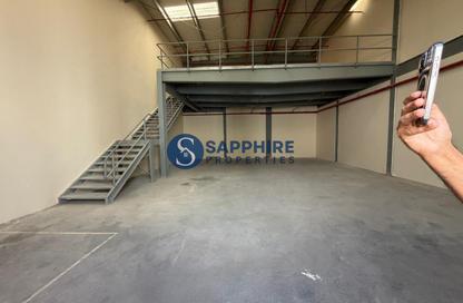 Warehouse - Studio - 1 Bathroom for rent in Al Sajaa Industrial - Al Sajaa - Sharjah