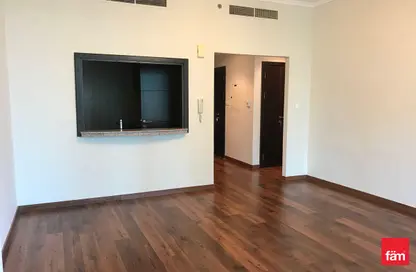 Apartment - 1 Bedroom - 1 Bathroom for rent in The Torch - Dubai Marina - Dubai