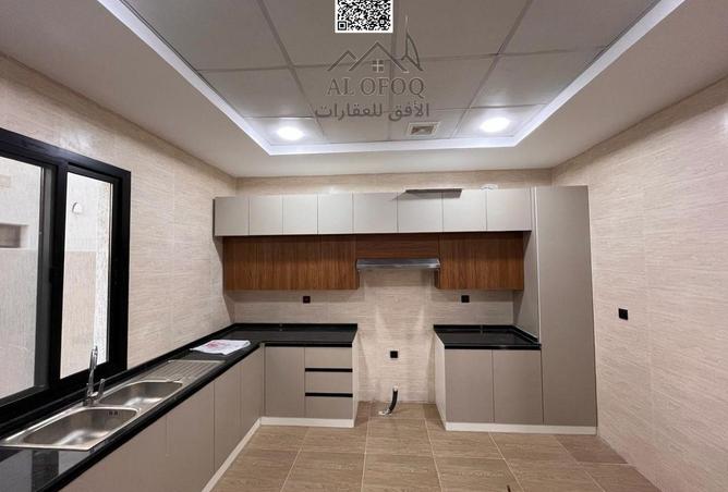 128390146 - Property Image 2