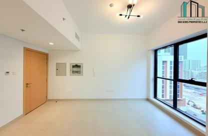 Apartment - 1 Bedroom - 2 Bathrooms for rent in Haas Building - Jumeirah Garden City - Al Satwa - Dubai