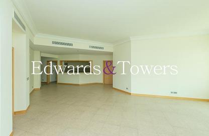 Apartment - 3 Bedrooms - 3 Bathrooms for sale in Al Anbara - Shoreline Apartments - Palm Jumeirah - Dubai