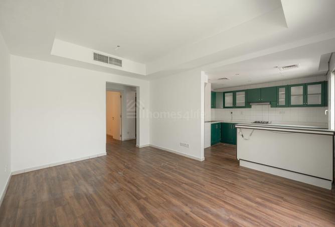 94000398 - Property Image 3