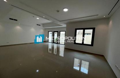 Townhouse - 3 - 5 for sale in Bloom Gardens Villas - Bloom Gardens - Al Salam Street - Abu Dhabi
