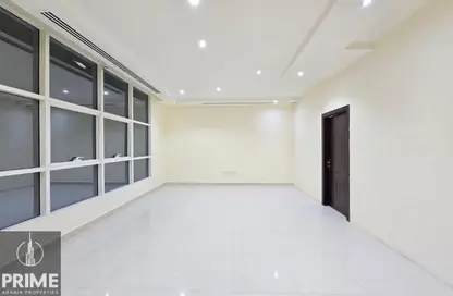 Apartment - 1 Bedroom - 1 Bathroom for rent in Al Musalla Area - Al Karamah - Abu Dhabi