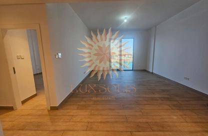 Apartment - 1 Bedroom - 1 Bathroom for rent in La Rive Building 4 - La Rive - Port de La Mer - La Mer - Jumeirah - Dubai Apartment - 1 Bedroom - 1 Bathroom for rent in La Rive Building 4 - La Rive - Port de La Mer - La Mer - Jumeirah - Dubai