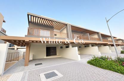 Townhouse - 4 - 4 for rent in Verona - Damac Hills 2 - Dubai