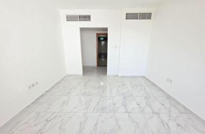 Apartment - 1 Bedroom - 1 Bathroom for rent in Muwailih Building - Muwaileh - Sharjah