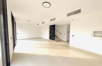 Villa - 4 - 6 for rent in Saro - Masaar - Tilal City - Sharjah