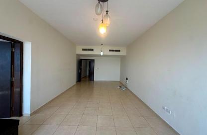 Apartment - 3 Bedrooms - 4 Bathrooms for sale in Beach Tower 1 - Al Khan Lagoon - Al Khan - Sharjah Apartment - 3 Bedrooms - 4 Bathrooms for sale in Beach Tower 1 - Al Khan Lagoon - Al Khan - Sharjah