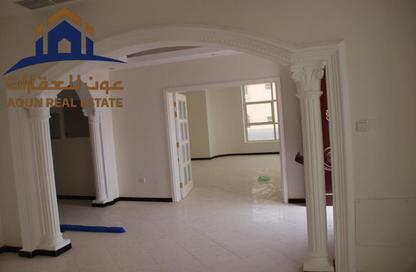 Villa - 7+ Bedrooms - 5 Bathrooms for rent in Al Azra - Al Riqqa - Sharjah