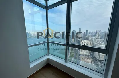 Apartment - 1 Bathroom for sale in Al Dana Tower - Al Majaz 3 - Al Majaz - Sharjah