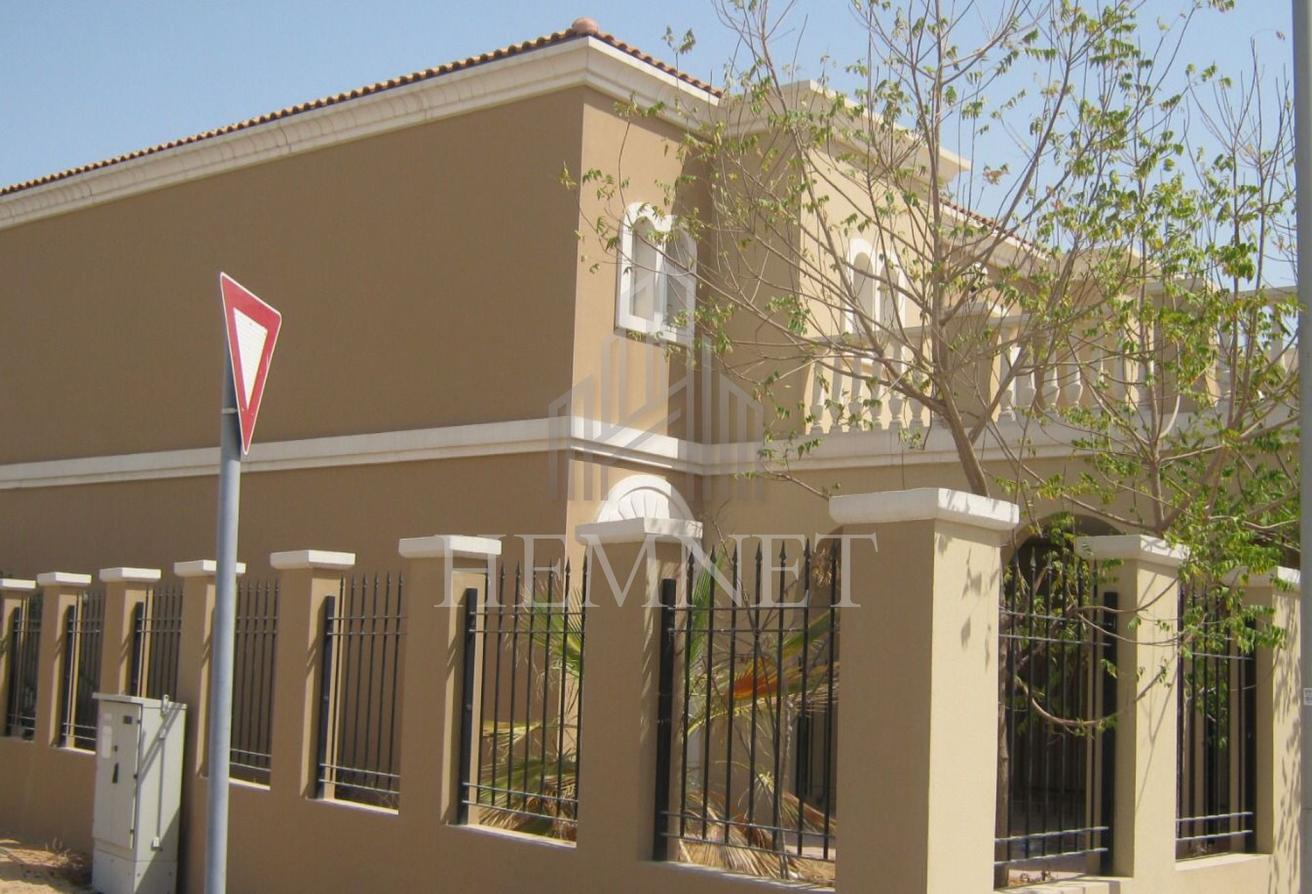Corner Villa 3BR + Maid | Spacious Layout | Vacant photo 18