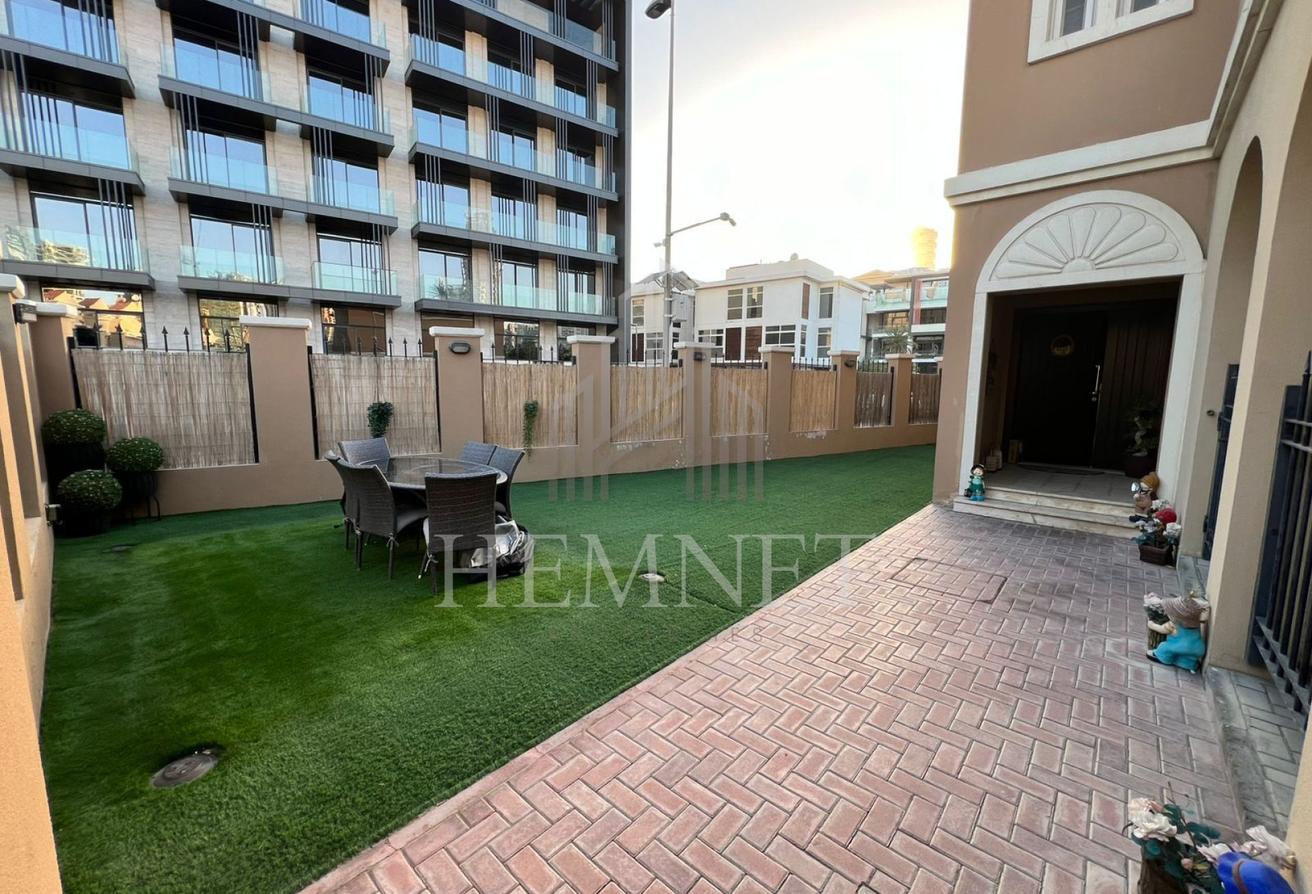 Corner Villa 3BR + Maid | Spacious Layout | Vacant photo 16
