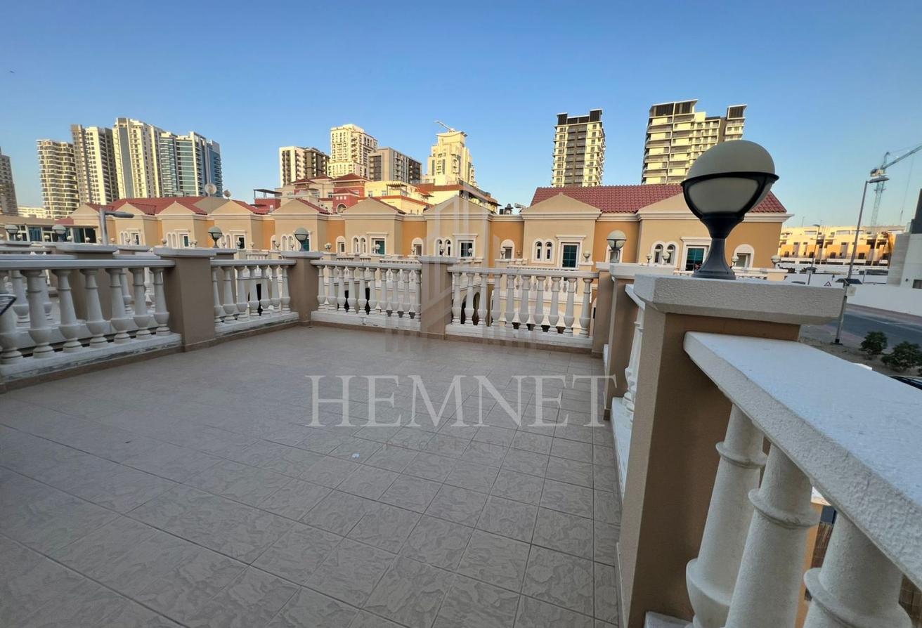 Corner Villa 3BR + Maid | Spacious Layout | Vacant photo 15