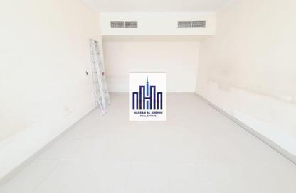 Apartment - 1 Bedroom - 1 Bathroom for rent in Fire Station Road - Muwaileh - Sharjah Apartment - 1 Bedroom - 1 Bathroom for rent in Fire Station Road - Muwaileh - Sharjah