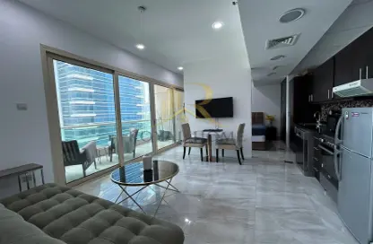 Apartment - 1 Bathroom for rent in The Royal Oceanic - Dubai Marina - Dubai
