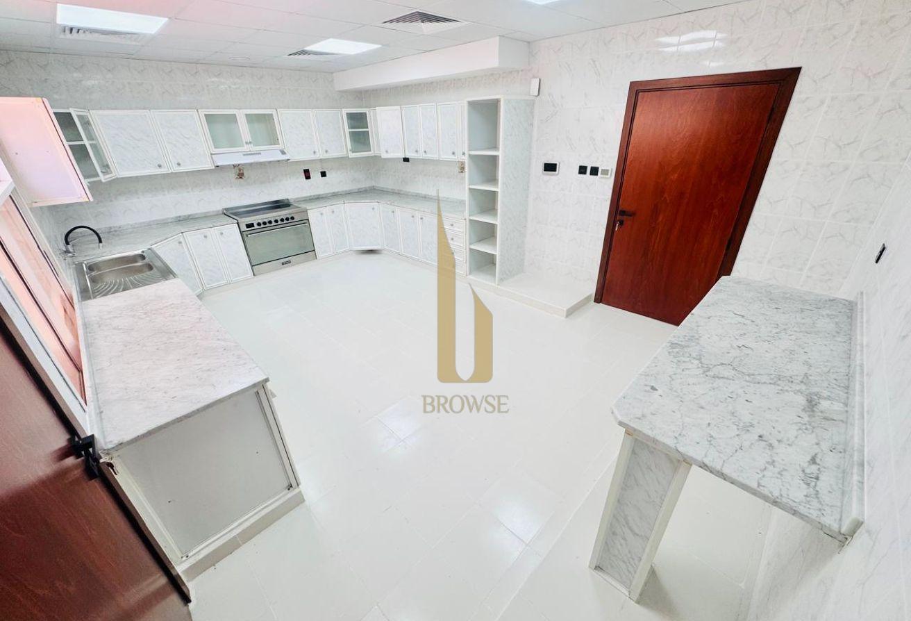 New AC Units+Ducts | New WC+Ceiling+Flooring+Doors photo 21