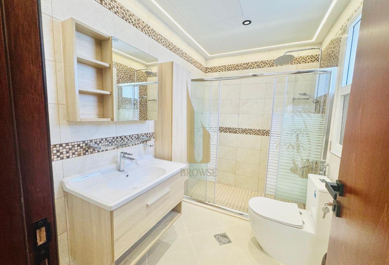 New AC Units+Ducts | New WC+Ceiling+Flooring+Doors photo 13