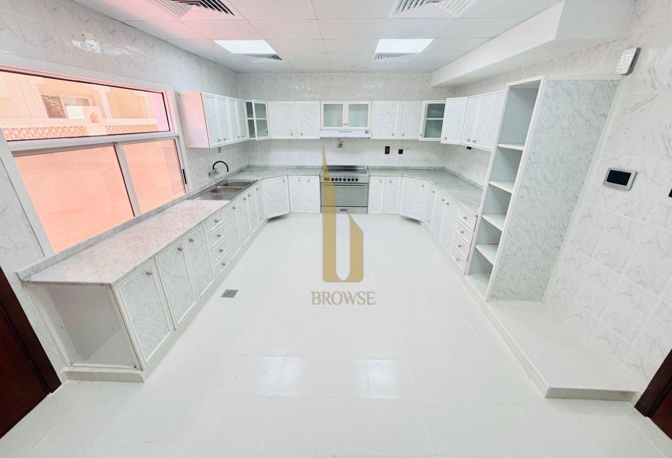 New AC Units+Ducts | New WC+Ceiling+Flooring+Doors photo 17