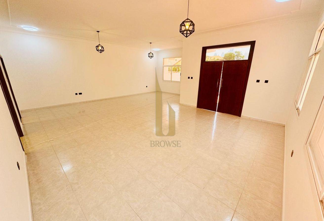 New AC Units+Ducts | New WC+Ceiling+Flooring+Doors photo 5