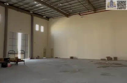 مستودع - استوديو - 1 حمام للايجار في أم درع - أم القيوين