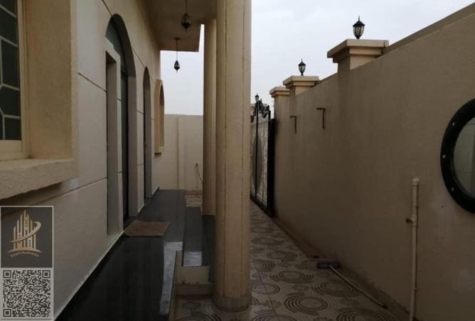 67820368 - Property Image 2