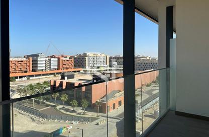 Apartment - 1 Bedroom - 1 Bathroom for rent in Oasis 2 - Oasis Residences - Masdar City - Abu Dhabi