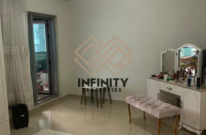 شقة - 2 غرف نوم - 3 حمامات للبيع في برج كونكر - شارع الشيخ مكتوم بن راشد - عجمان