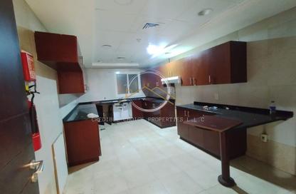 Apartment - 2 Bedrooms - 3 Bathrooms for rent in Karama 1 Building - Al Karama - Dubai