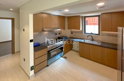 Townhouse - 5 - 4 for sale in Portofino - Damac Lagoons - Dubai