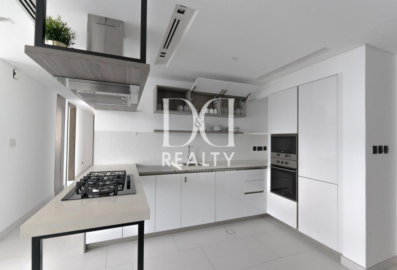 VACANT | Fully Furnished | Prime Location photo 4