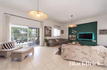 فيلا - 3 غرف نوم - 4 حمامات للبيع في ديما 3 - ديما - البحيرات - دبي