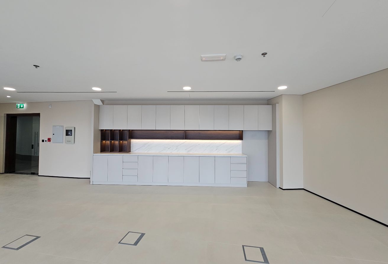 Studio office space in I Rise Tower, Barsha Heights (Tecom): 6
