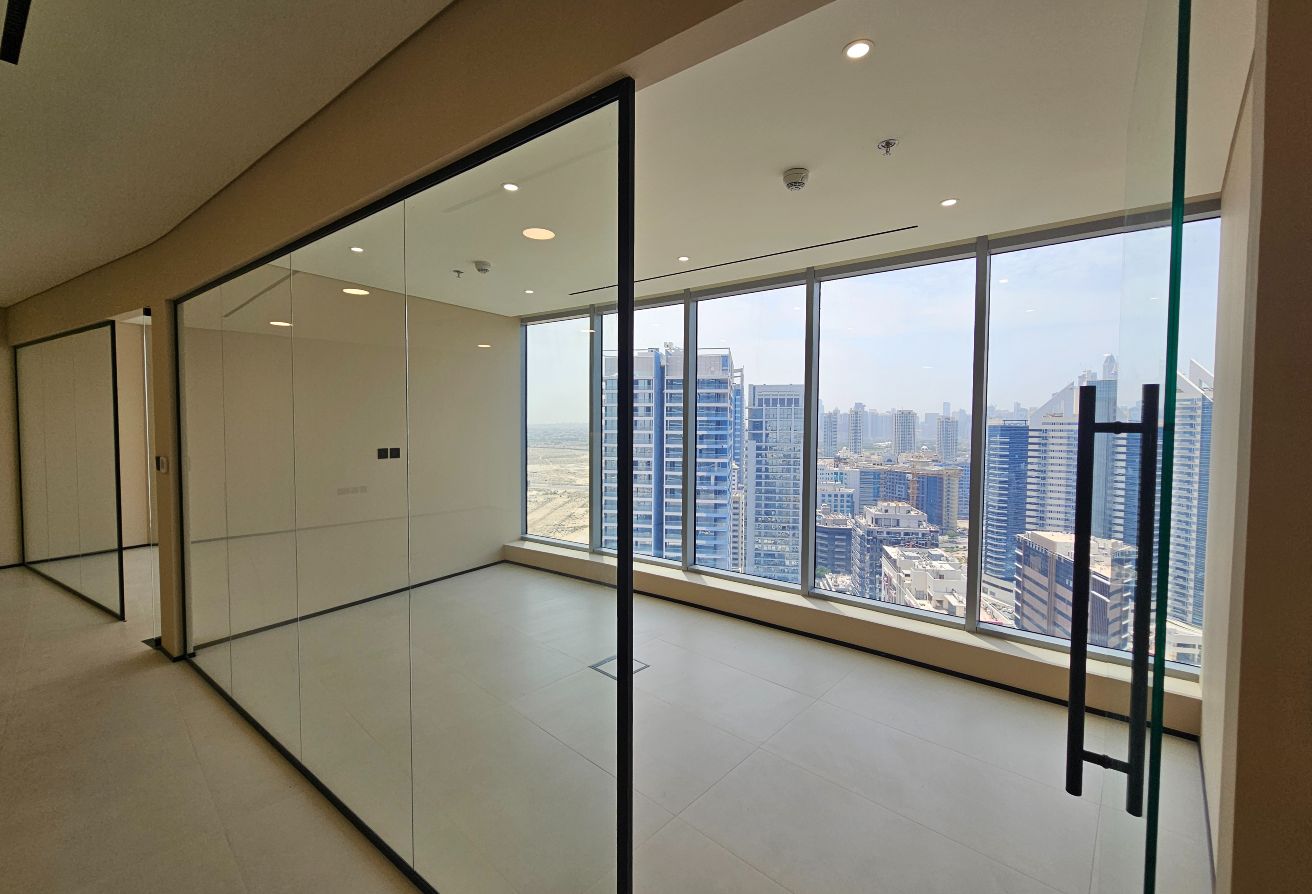 Studio office space in I Rise Tower, Barsha Heights (Tecom): 8