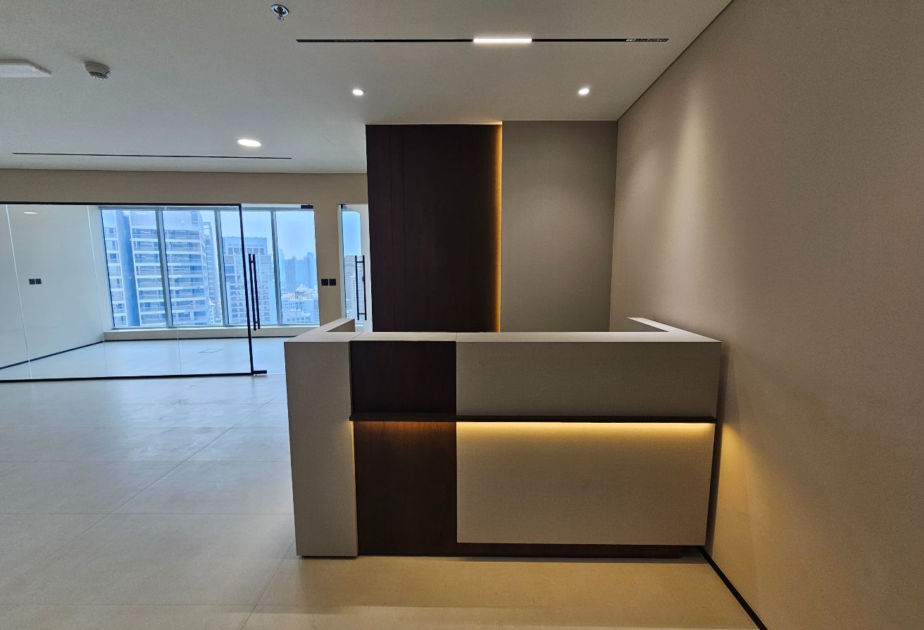 Studio office space in I Rise Tower, Barsha Heights (Tecom): 7