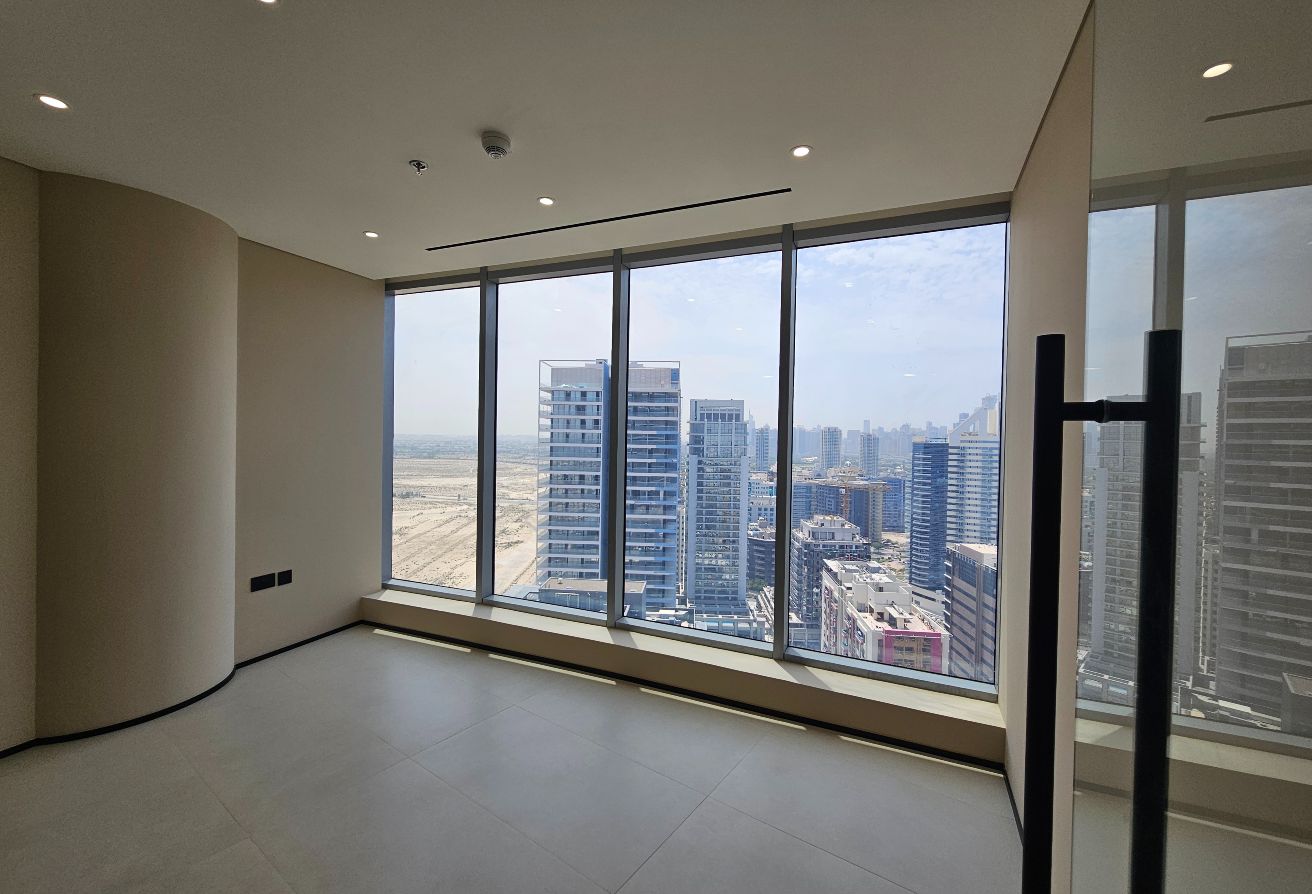 Studio office space in I Rise Tower, Barsha Heights (Tecom): 9