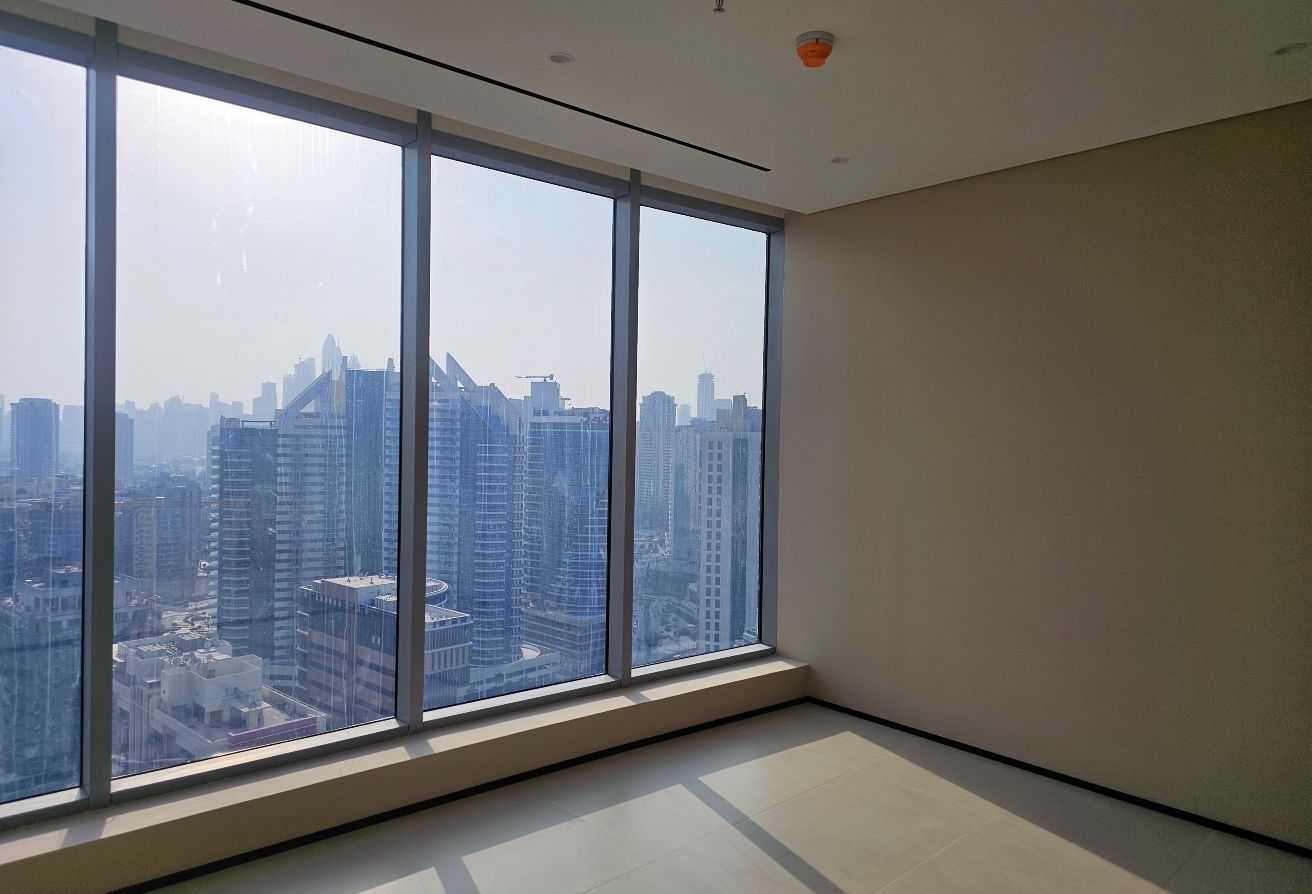 Studio office space in I Rise Tower, Barsha Heights (Tecom): 11