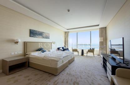Apartment - Studio - 1 Bathroom for rent in The Palm Tower - Palm Jumeirah - Dubai
