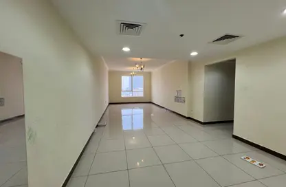 Apartment - 1 Bedroom - 2 Bathrooms for rent in Qasimia 10 building - Al Mahatta - Al Qasimia - Sharjah